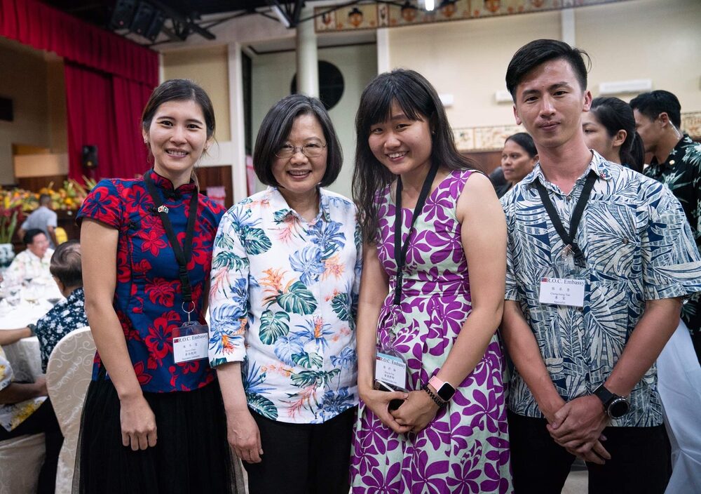 Susan 在帛琉參與正式場合